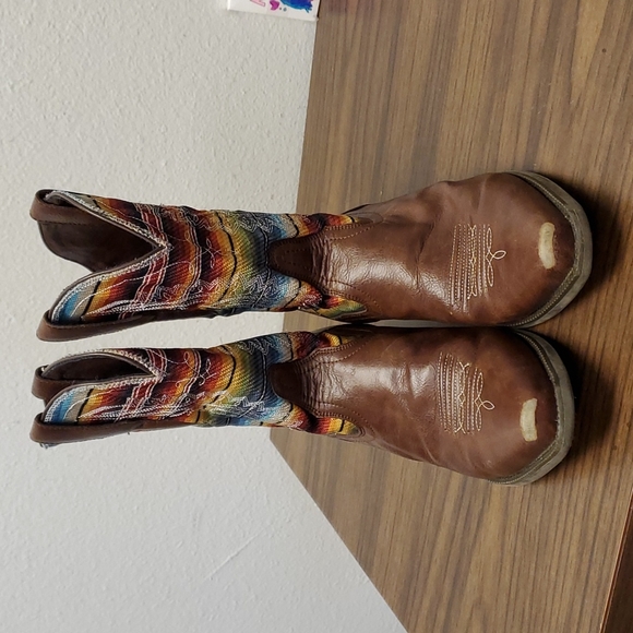 Ariat Other - (SOLD) Girls Ariat boots size 4.5